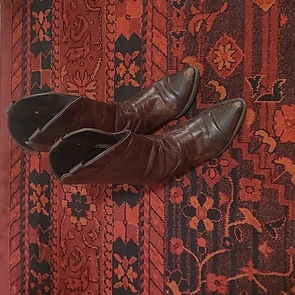 VINTAGE DISTRESSED BROWN COWBOY BOOTS - Picture 2 of 12